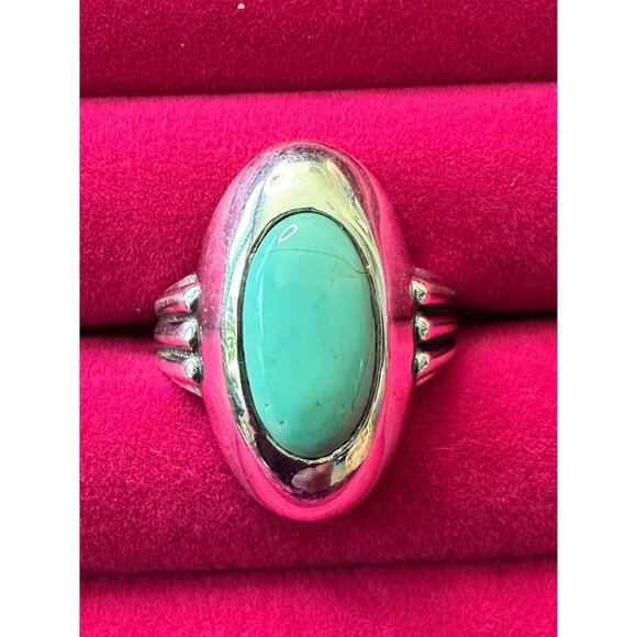 Jewelry - Turquoise & Sterling Silver Oval Ring Size 7.5